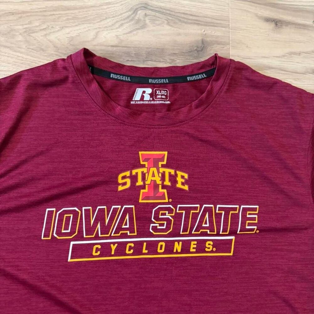 Russell Athletic Iowa State Cyclones college sports graphic size xl